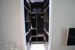 317127998